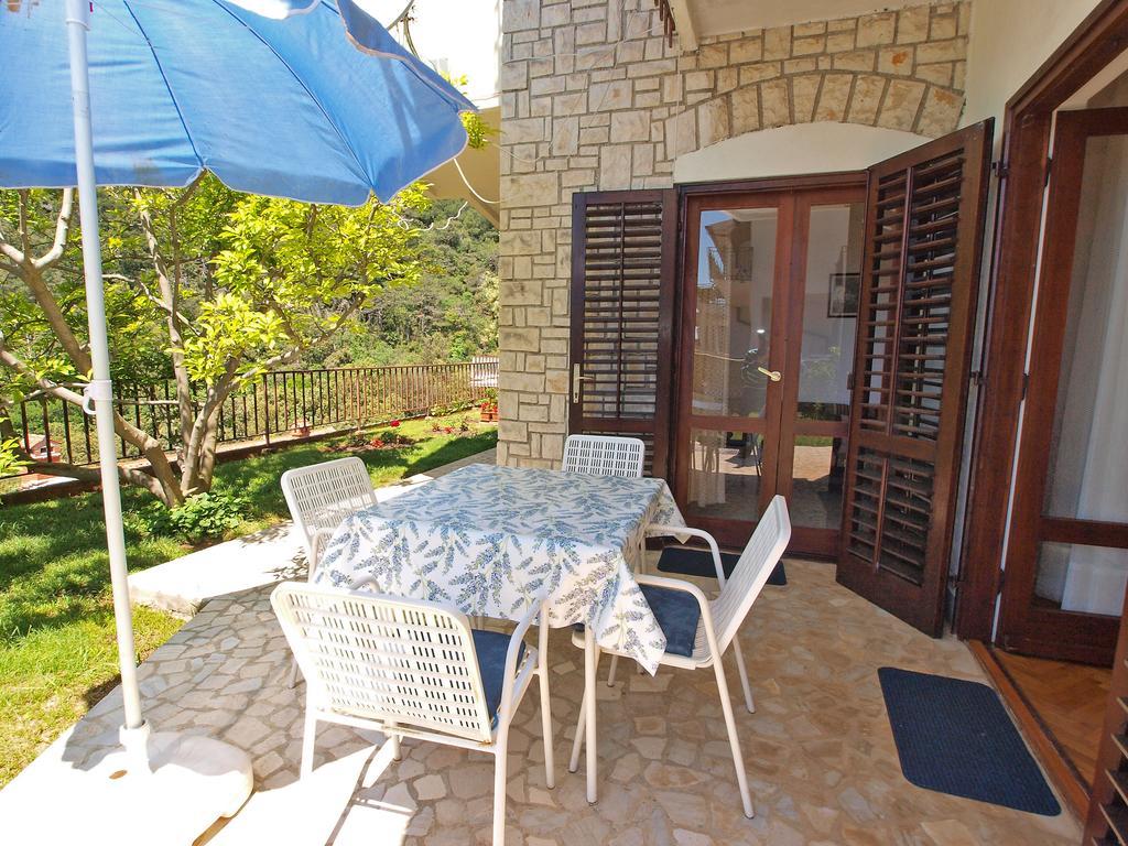 Apartments Jolanda 911 Rabac Exterior foto