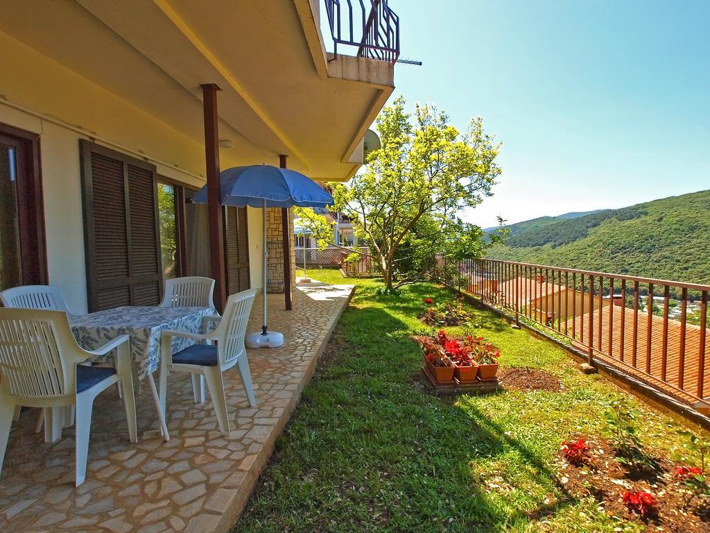 Apartments Jolanda 911 Rabac Exterior foto
